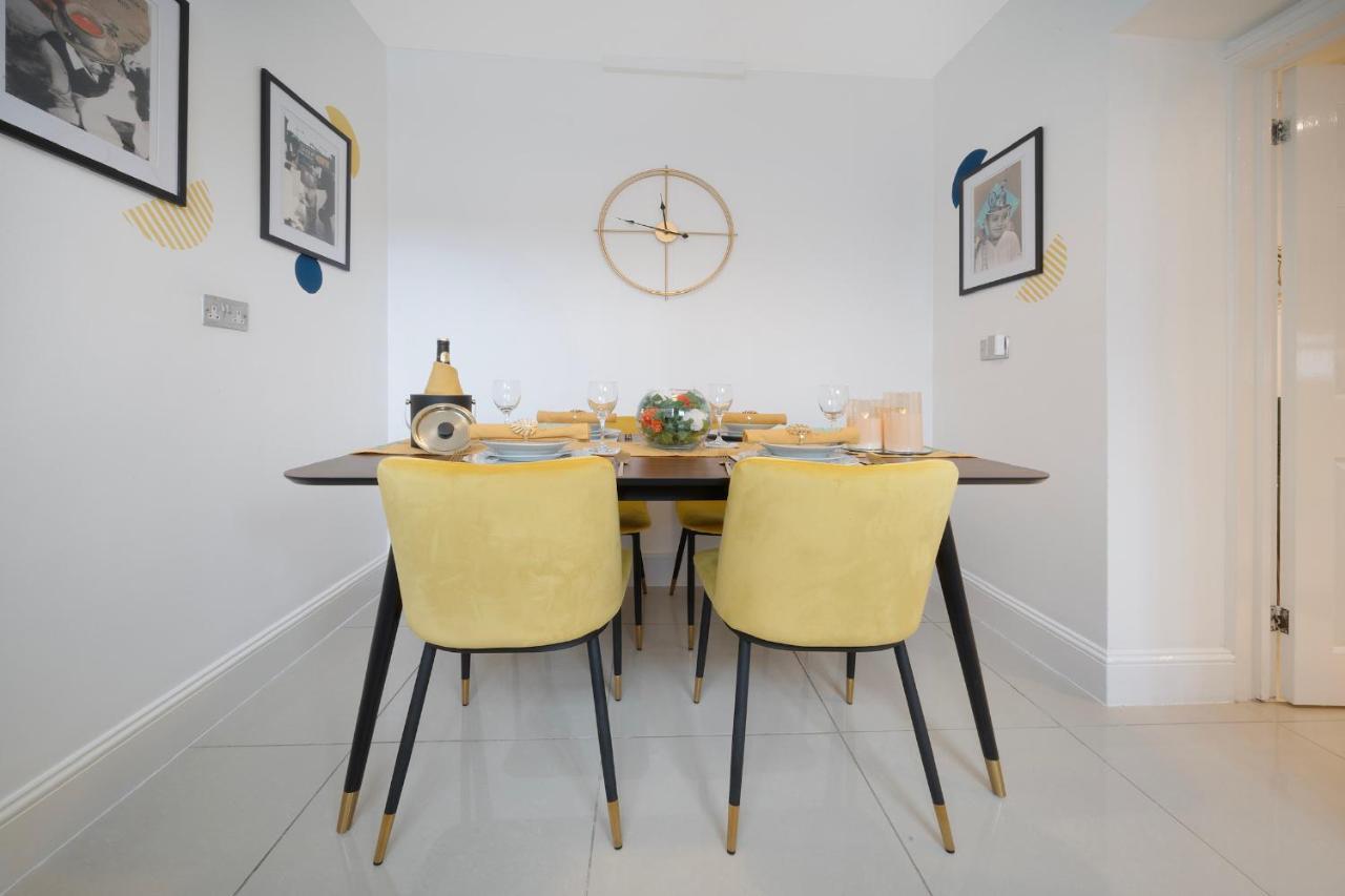 1 Bed House, Free Parking, 15 Minutes From Cheltenham Races Gloucester Eksteriør bilde